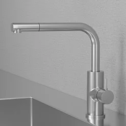 Keittiöhana Scandtap Steel Accent 90 D Original, APK-liitäntä ja ulosvedettävä juoksuputki, ruostumaton teräs