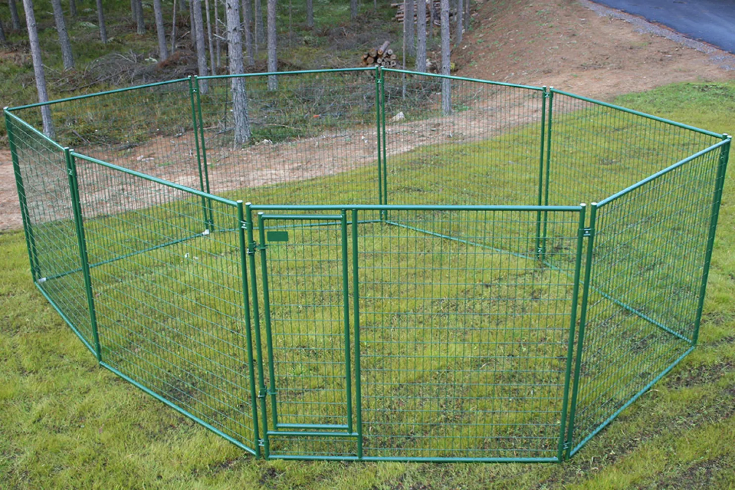 Koiratarha Jämpti Pro MEDI 1+11 elementtiä 6x6 m eri värejä