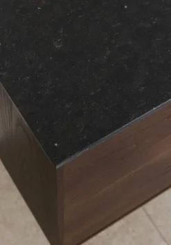 Kylpyhuoneen pöytätaso Hafa Arden Blue Suede, kivikomposiitti, musta, eri kokoja