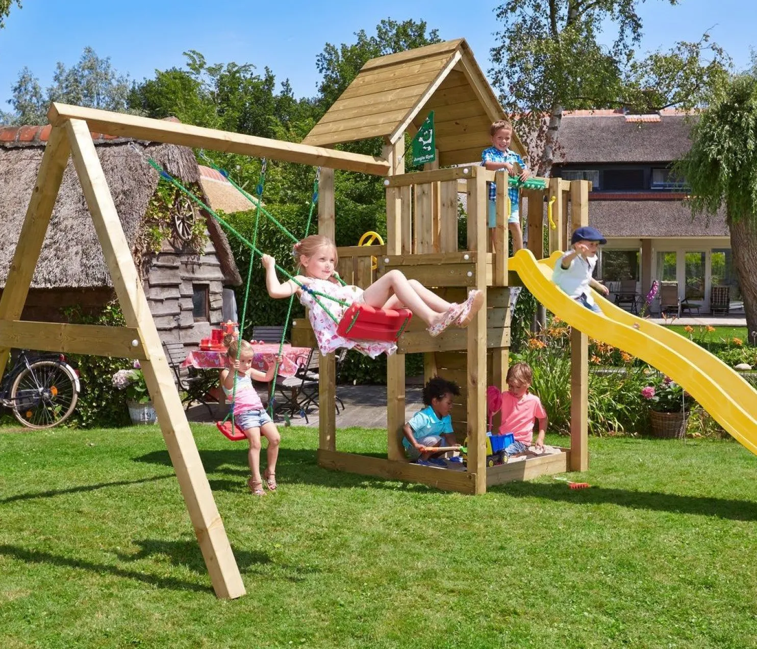 Leikkikeskus Jungle Gym Cubby ja Swing Module X'tra sis. liukumäen