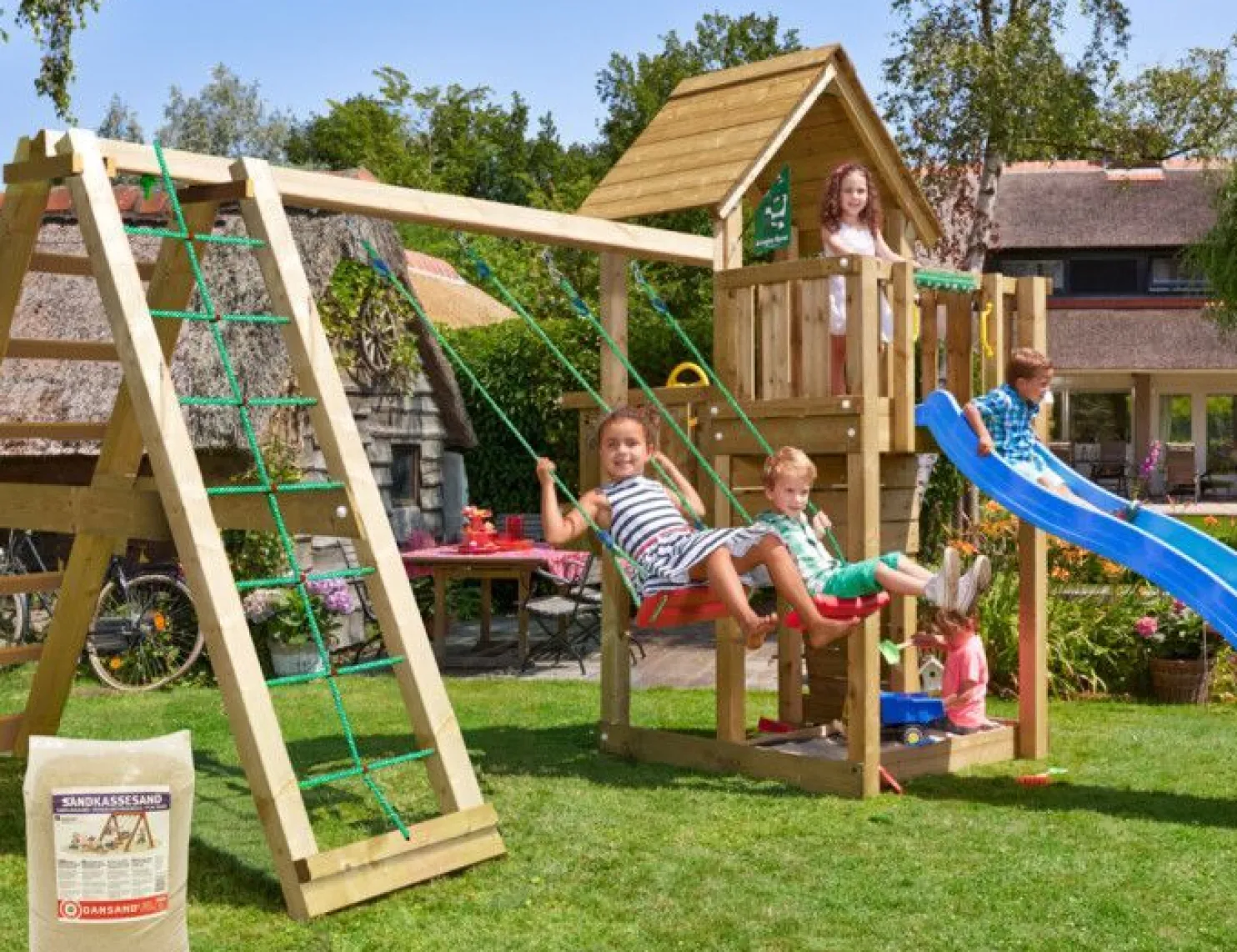 Leikkitornikokonaisuus Jungle Gym Cubby, 2-Climb Module 220, liukumäki ja 120 kg hiekkaa