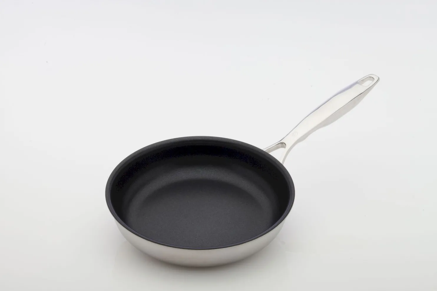 Paistinpannu Swiss Diamond Prestige 20 cm