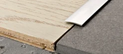 Peitelista Progress Profiles Prosol 2,7m 30mm 0-5mm liimakiinnitys kiiltävä rst