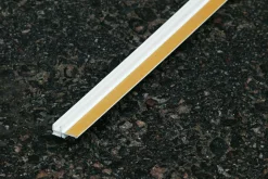Pielilista Fescon liimattava 9 mm valkoinen