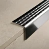 Porraskulmalista Progress Profiles Prowalk ACC tarrakiinnitys 30x20mm 2,7m rst