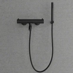 Suihkusetti Scandtap Pleasure 4 Black, termostaattihanalla, juoksuputkella, musta